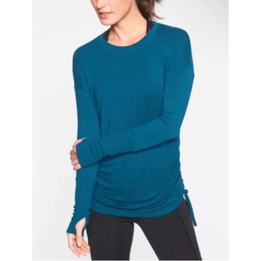 EUC - Athleta Drishti Soft Long Ruched Sweatshirt Yoga - size XS